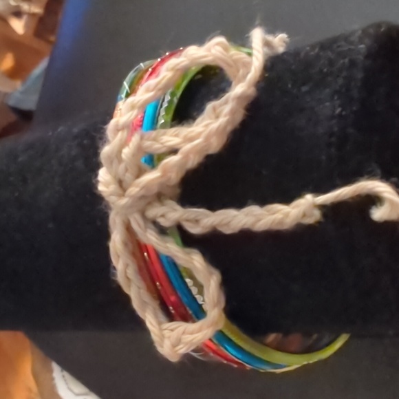 Bundle of Bangles - Picture 6 of 8